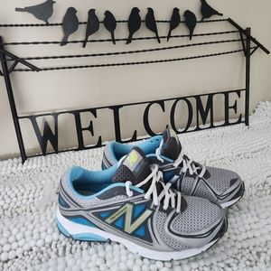 New balance sneakers